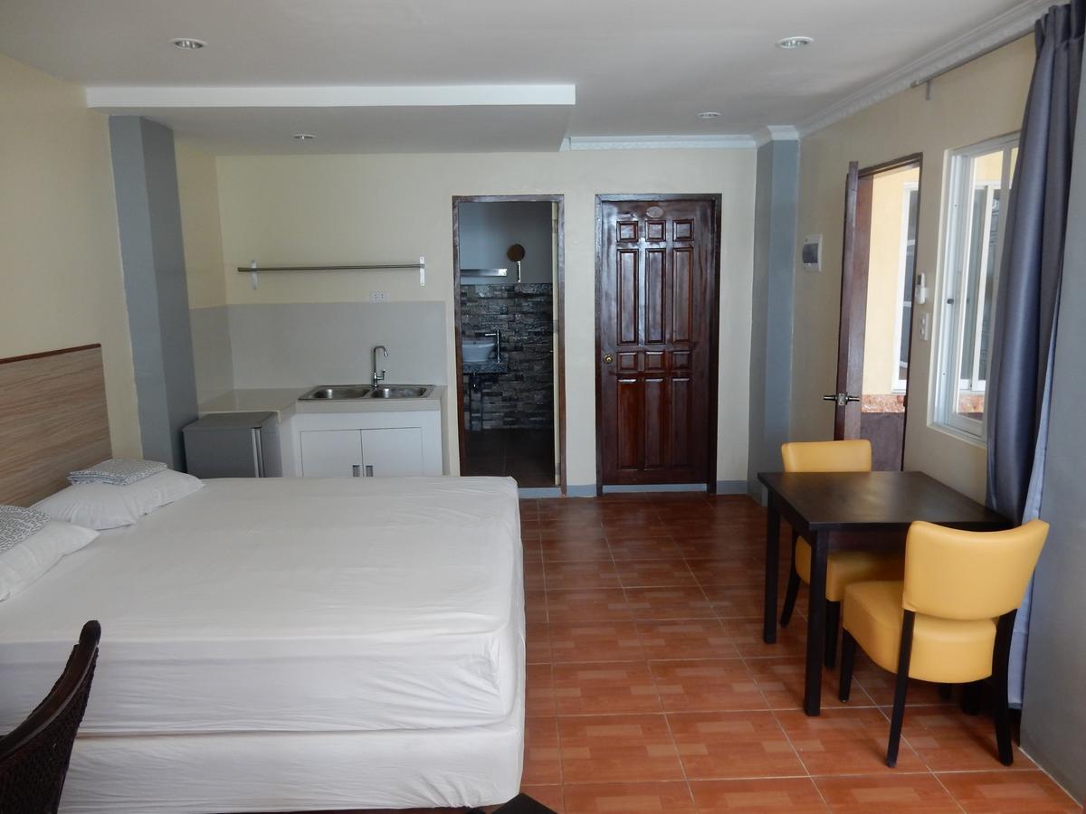 Oslob Seafari Resort Exterior photo