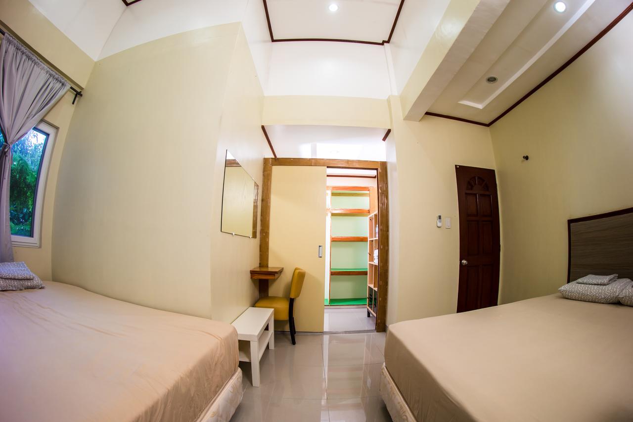 Oslob Seafari Resort Exterior photo