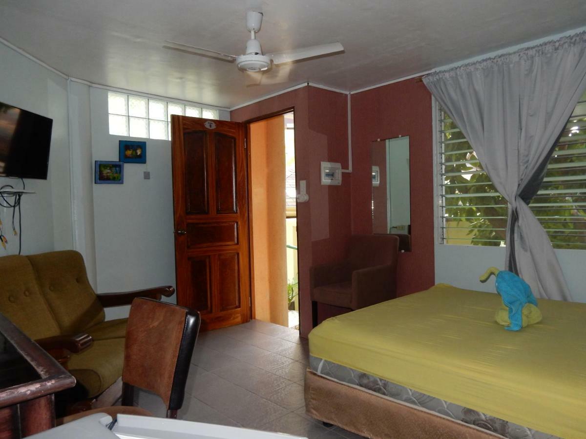Oslob Seafari Resort Exterior photo